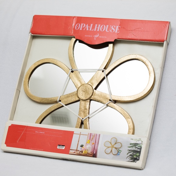 Opalhouse decorative wall mirror gold (New), 17.5 x 17.5 inches (45.4 x 45.4 CM) - Picture 1 of 1